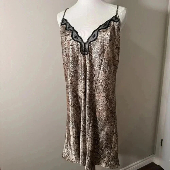 Vintage Avon Women's  Brown Snake Python Lace Chemise 1X Slip Dress Lingerie - Picture 4 of 6